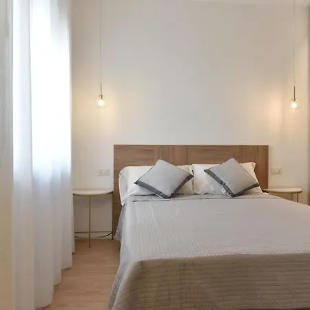 Dimora Al Castello Guest house 4*